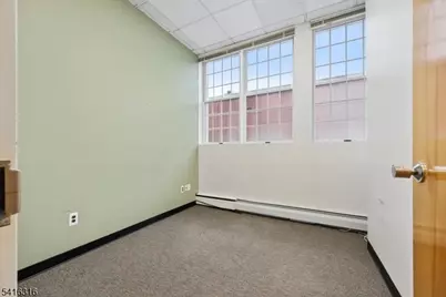 34 E Somerset St, Raritan, NJ 08869 - Photo 15