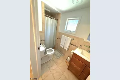 56 Martin Rd, Verona, NJ 07044 - Photo 5