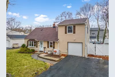 83 Village Rd, Pequannock Township, NJ 07444 - Photo 27