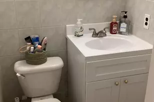 17B Garden Dr, Elmwood Park, NJ 07407 - Photo 7