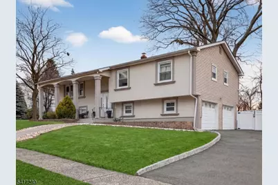 66 Lockwood Pl, Clifton, NJ 07012 - Photo 3