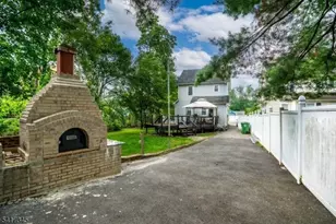 304 W 2nd Ave, Roselle, NJ 07203 - Photo 17