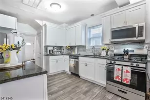 304 W 2nd Ave, Roselle, NJ 07203 - Photo 7