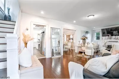 304 W 2nd Ave, Roselle, NJ 07203 - Photo 3