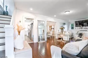 304 W 2nd Ave, Roselle, NJ 07203 - Photo 3