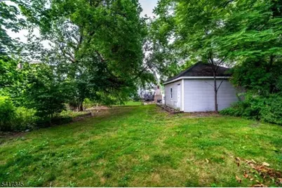 304 W 2nd Ave, Roselle, NJ 07203 - Photo 19