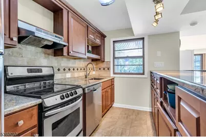 44 Hillcrest Rd, Bridgewater, NJ 08836 - Photo 39