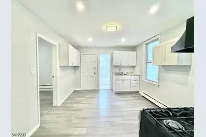 46 Hawkins St, Newark, NJ 07105 - Photo 3