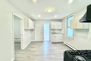 46 Hawkins St, Newark, NJ 07105 - Photo 3