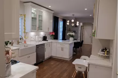 33 Apt1 Claremont Ave #1, Montclair, NJ 07042 - Photo 3