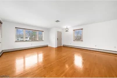 35 Marudy Dr, Clinton, NJ 08809 - Photo 5