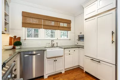 11 Valhalla Way, Verona, NJ 07044 - Photo 13