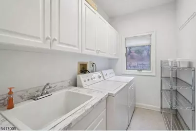 111 Chopin Dr, Wayne, NJ 07470 - Photo 19