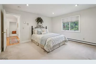 111 Chopin Dr, Wayne, NJ 07470 - Photo 29