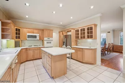 111 Chopin Dr, Wayne, NJ 07470 - Photo 13