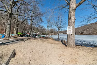 14 Forsgate Dr, Ringwood, NJ 07456 - Photo 23