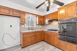 14 Forsgate Dr, Ringwood, NJ 07456 - Photo 9