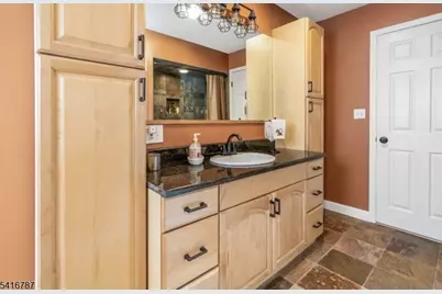 144 Chamberlain Rd, Jefferson Township, NJ 07438 - Photo 9