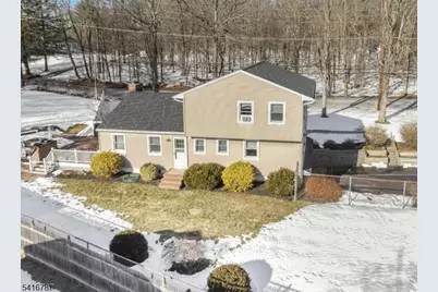 144 Chamberlain Rd, Jefferson Township, NJ 07438 - Photo 5