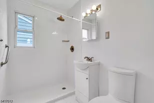 823 Pinewood Rd, Union Township, NJ 07083 - Photo 13