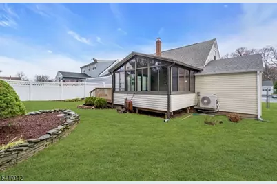 823 Pinewood Rd, Union Township, NJ 07083 - Photo 23