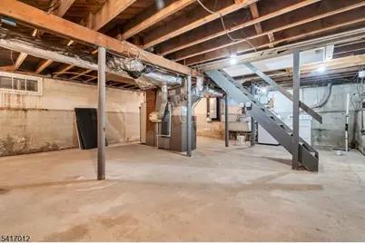 823 Pinewood Rd, Union Township, NJ 07083 - Photo 19