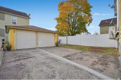 648 Myrtle St, Elizabeth, NJ 07202 - Photo 41