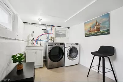 648 Myrtle St, Elizabeth, NJ 07202 - Photo 37