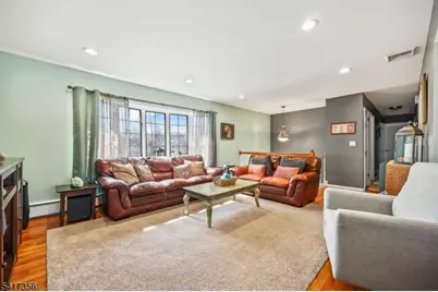 25 Kent Pl, Clark Township, NJ 07066 - Photo 9