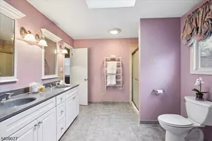 38 Hunters Cir, Tewksbury Township, NJ 08833 - Photo 19