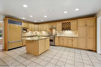 38 Hunters Circle, Tewksbury Township, NJ 08833 - Photo 7