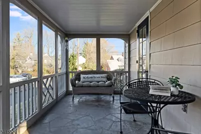 241 Evergreen Ct, Mountainside, NJ 07092 - Photo 7