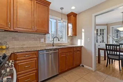 241 Evergreen Ct, Mountainside, NJ 07092 - Photo 11