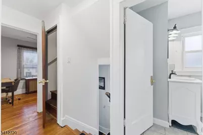 970 Lorraine Ave, Union Township, NJ 07083 - Photo 23