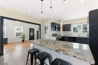 970 Lorraine Ave, Union Township, NJ 07083 - Photo 9