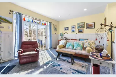 4 Hope St, Lopatcong Township, NJ 08865 - Photo 5