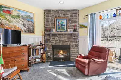 4 Hope St, Lopatcong Township, NJ 08865 - Photo 3