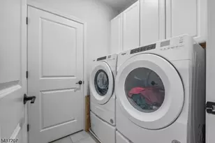 8 Jessica Ln, Union Township, NJ 07083 - Photo 37