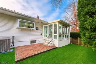 62 Weston Ave 2 Duchamp, Chatham, NJ 07928 - Photo 3