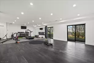 84 Shrewsbury Dr, Livingston, NJ 07039 - Photo 25