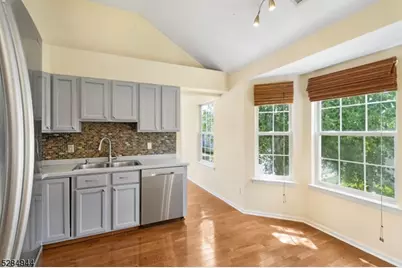 77 Williamson Ct, Bridgewater, NJ 08807 - Photo 7