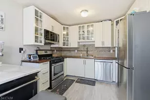 23 Scotto Pl, South Brunswick Township, NJ 08810 - Photo 7