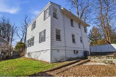 50 Ridgehurst Rd, West Orange Township, NJ 07052 - Photo 21