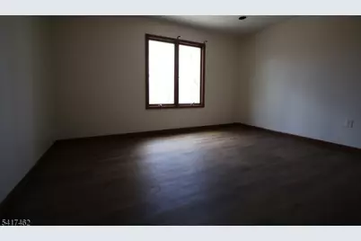 306 Pleasant Valley Rd, Marlboro Township, NJ 07751 - Photo 21