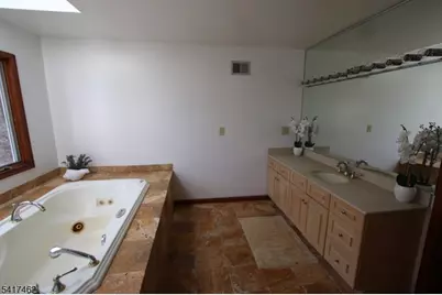 306 Pleasant Valley Rd, Marlboro Township, NJ 07751 - Photo 17