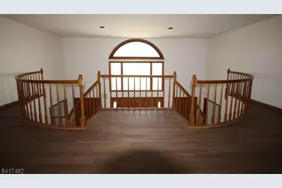 306 Pleasant Valley Rd, Marlboro Township, NJ 07751 - Photo 15