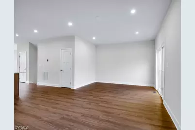 19 Peckwell St, Mount Olive, NJ 07828 - Photo 5