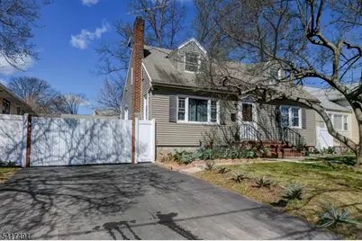 539 Monmouth Ave, Linden, NJ 07036 - Photo 1