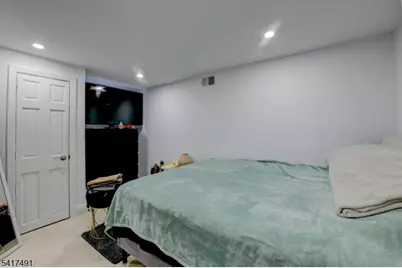 539 Monmouth Ave, Linden, NJ 07036 - Photo 13