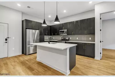 51 Okner Pkwy #2005, Livingston, NJ 07039 - Photo 13